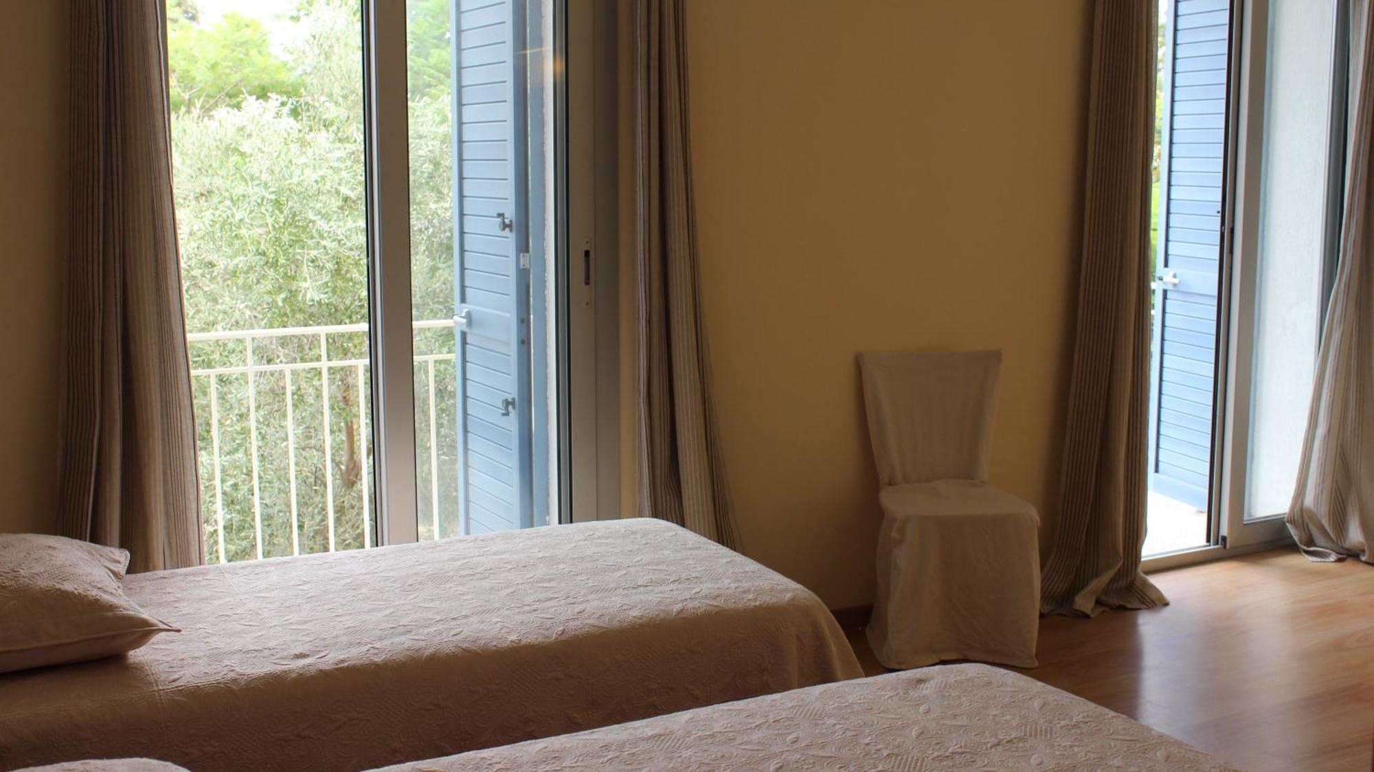 Castellu Hotel ลูเชียนา ภายนอก รูปภาพ